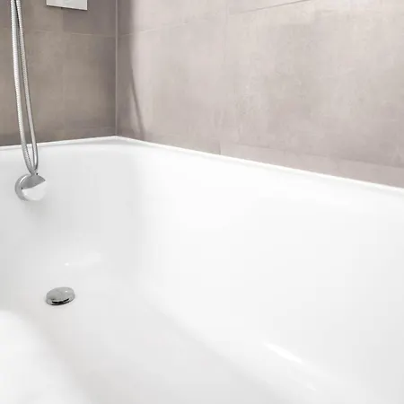 Luxury 2 Bedroom - Juliet Balcony - Fast Wifi - Netflix 706sw Apartment