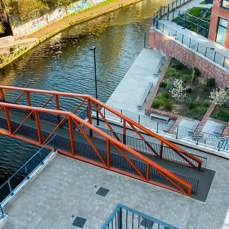 Luxury 2 Bedroom - Juliet Balcony - Fast Wifi - Netflix 706sw * Birmingham